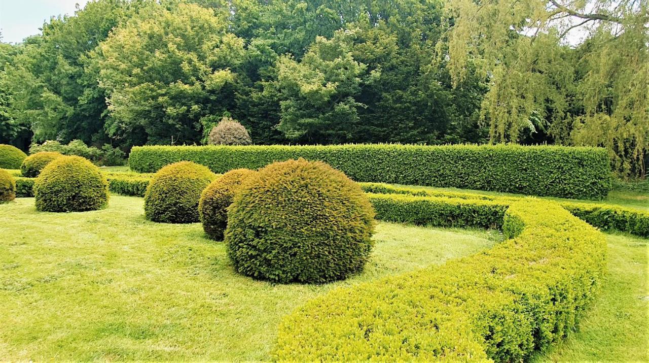 Вілла Le Domaine De La Feriere Sallen Екстер'єр фото